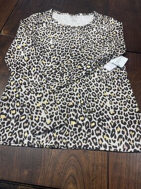 White Stag Leopard Print Long Sleeve Tee in Cream, Black & Gold